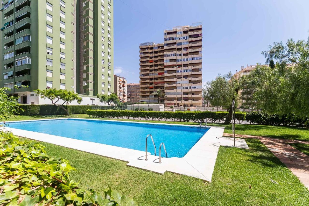 Apartamento Renovado, Tu Escapada De Vacaciones Ideal Fuengirola Bagian luar foto