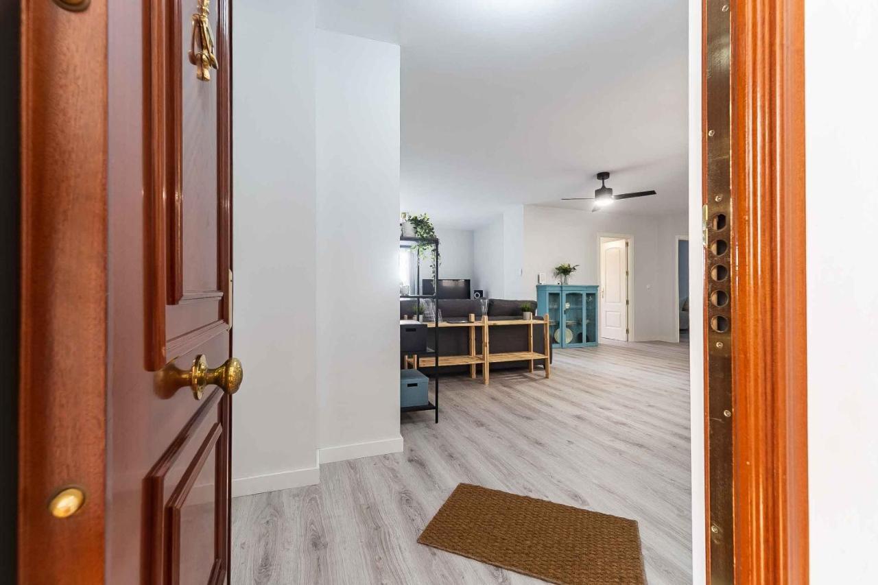 Apartamento Renovado, Tu Escapada De Vacaciones Ideal Fuengirola Bagian luar foto