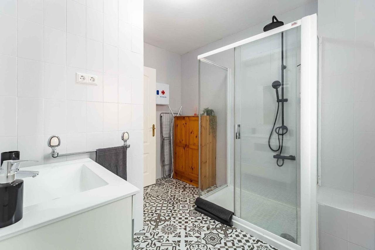 Apartamento Renovado, Tu Escapada De Vacaciones Ideal Fuengirola Bagian luar foto