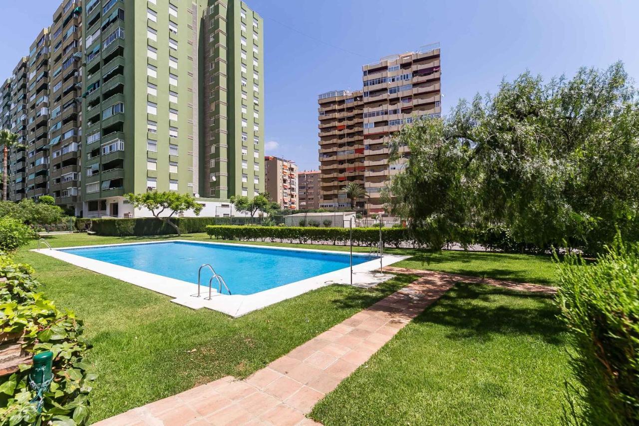 Apartamento Renovado, Tu Escapada De Vacaciones Ideal Fuengirola Bagian luar foto